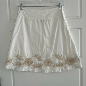 Old Navy Y2K White Beaded Cotton A-Line Skirt Lined Wooden Beads Size 6 Summer